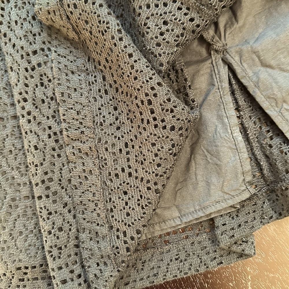 Crochet/lace overlay ruffle black skirt SZ 6 - Picture 8 of 9